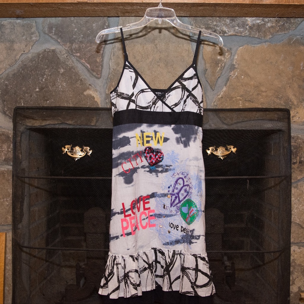 Colorful ruffle hem Neslay Paris hippie boho dress